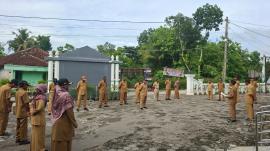 Apel Kerja Pamong Kalurahan Kemejing Sekaligus Peringatan Hari Pahlawan